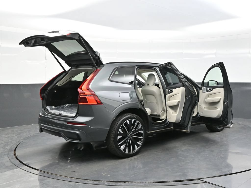New 2026 Volvo XC60 B5 Ultra w/ Climate Package AWD/4WD image 45