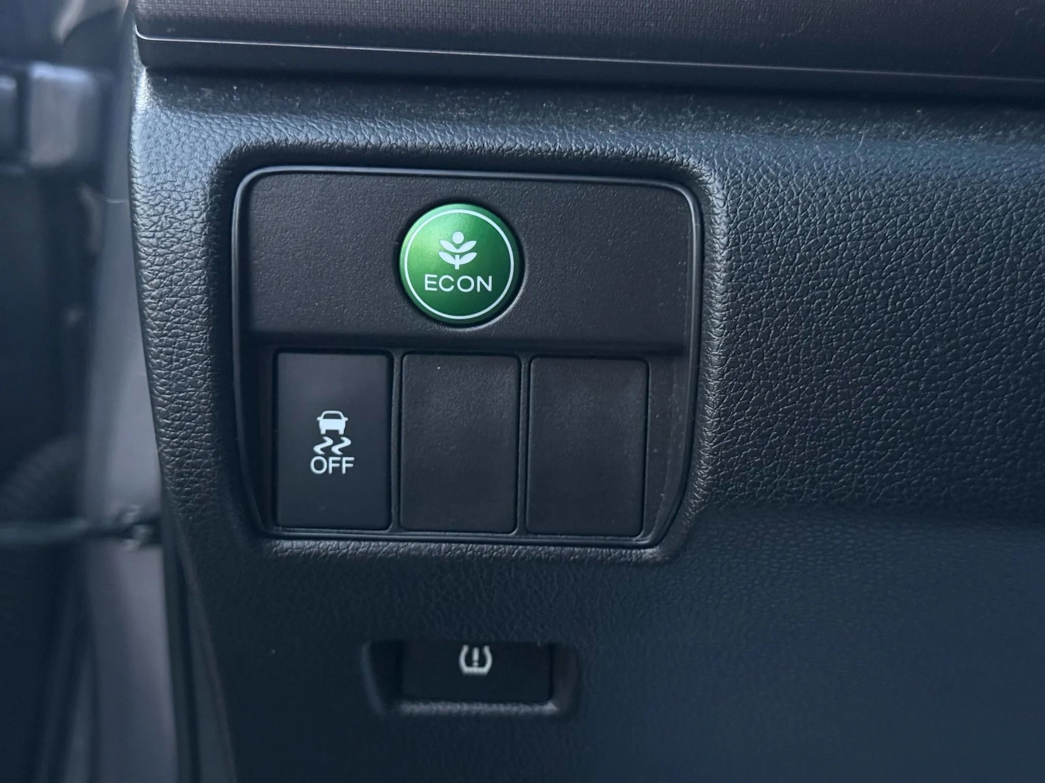 Used 2015 Honda Accord LX image 30