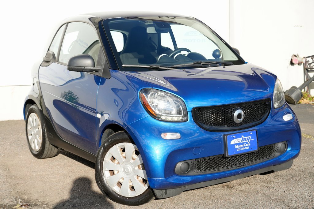 Used 2016 smart fortwo Coupe