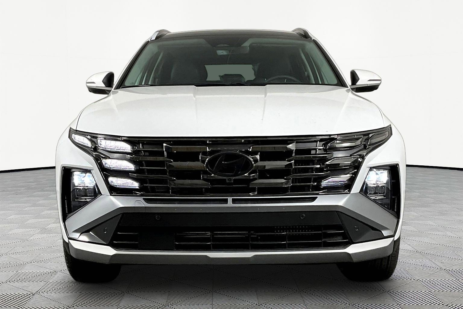 New 2026 Hyundai Tucson Limited AWD/4WD image 2