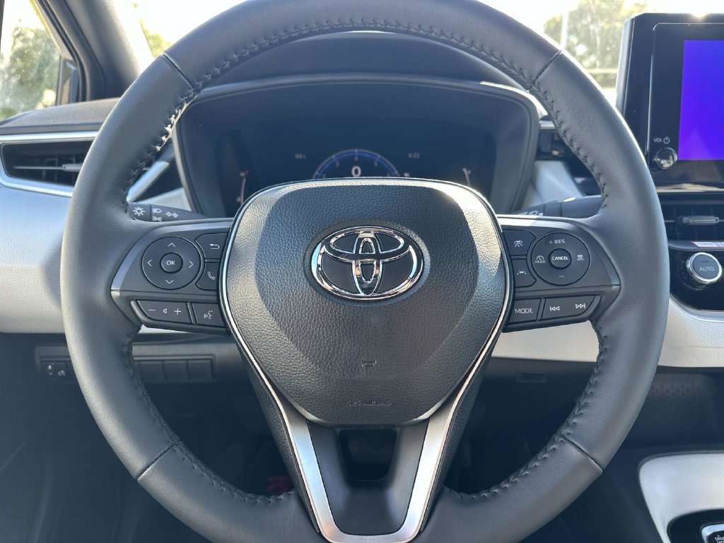 New 2026 Toyota Corolla SE FWD image 19