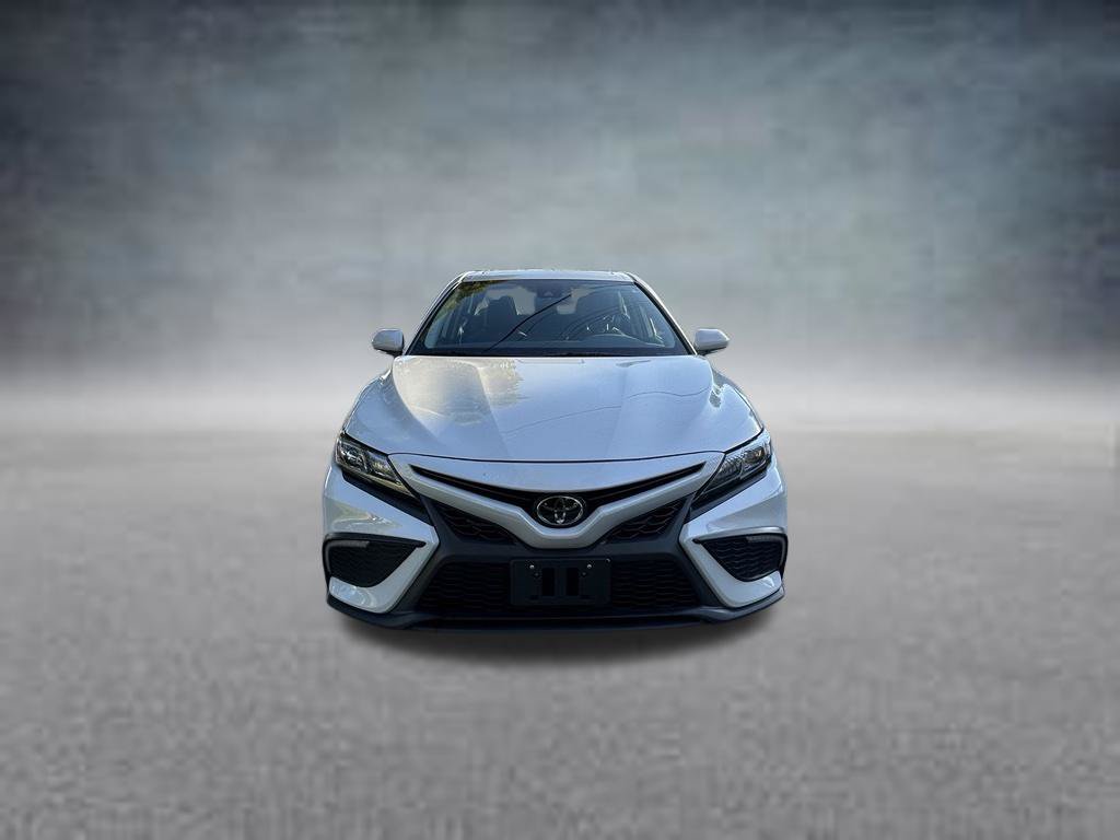 Used 2024 Toyota Camry SE w/ Cold Weather Package FWD image 2