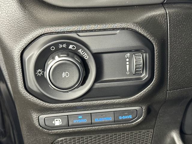 Used 2023 Jeep Wrangler Unlimited image 19