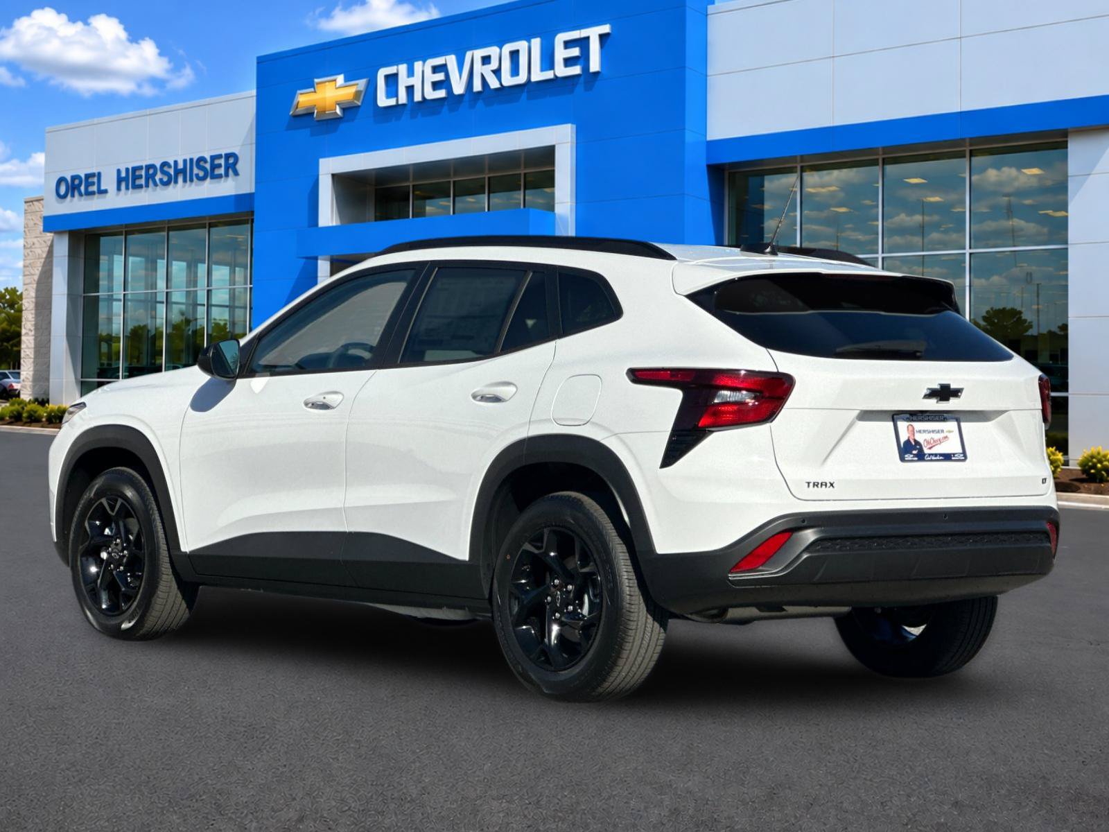 New 2026 Chevrolet Trax LT w/ Driver Confidence Package FWD image 6
