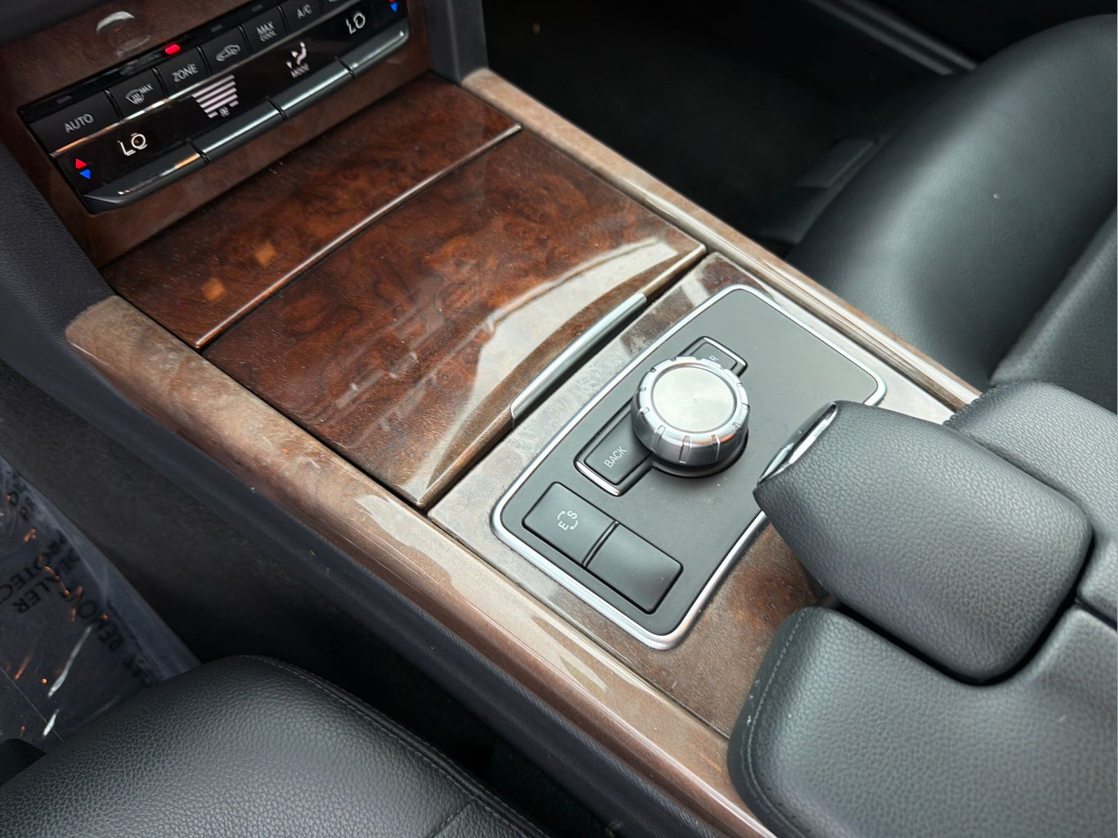 Used 2013 Mercedes-Benz E 350 Sedan image 24