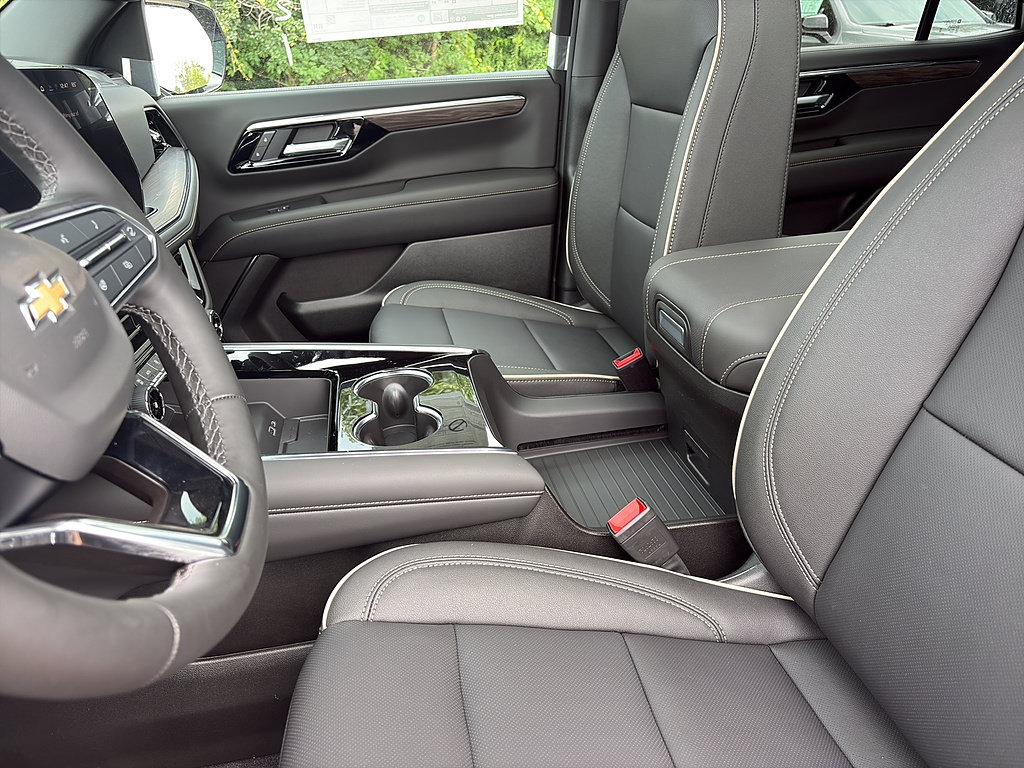 New 2026 Chevrolet Tahoe Premier w/ Sun And Tow Package AWD/4WD image 10