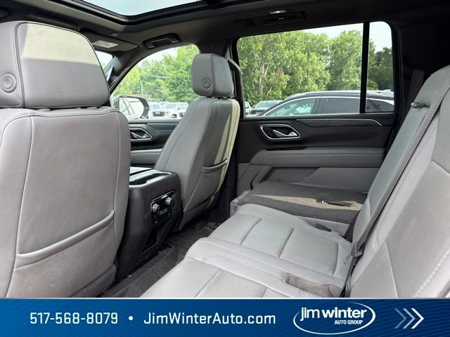 Certified 2023 GMC Yukon XL SLT w/ SLT Premium Package AWD/4WD image 9