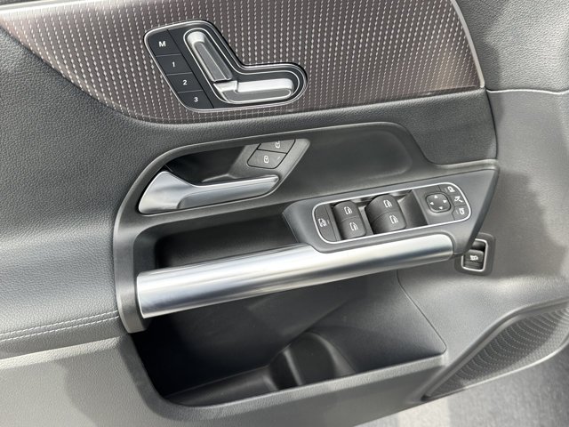Used 2023 Mercedes-Benz GLA 250 image 19