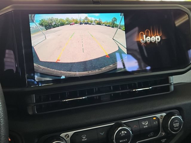 Used 2025 Jeep Wrangler Unlimited Sport AWD/4WD image 17