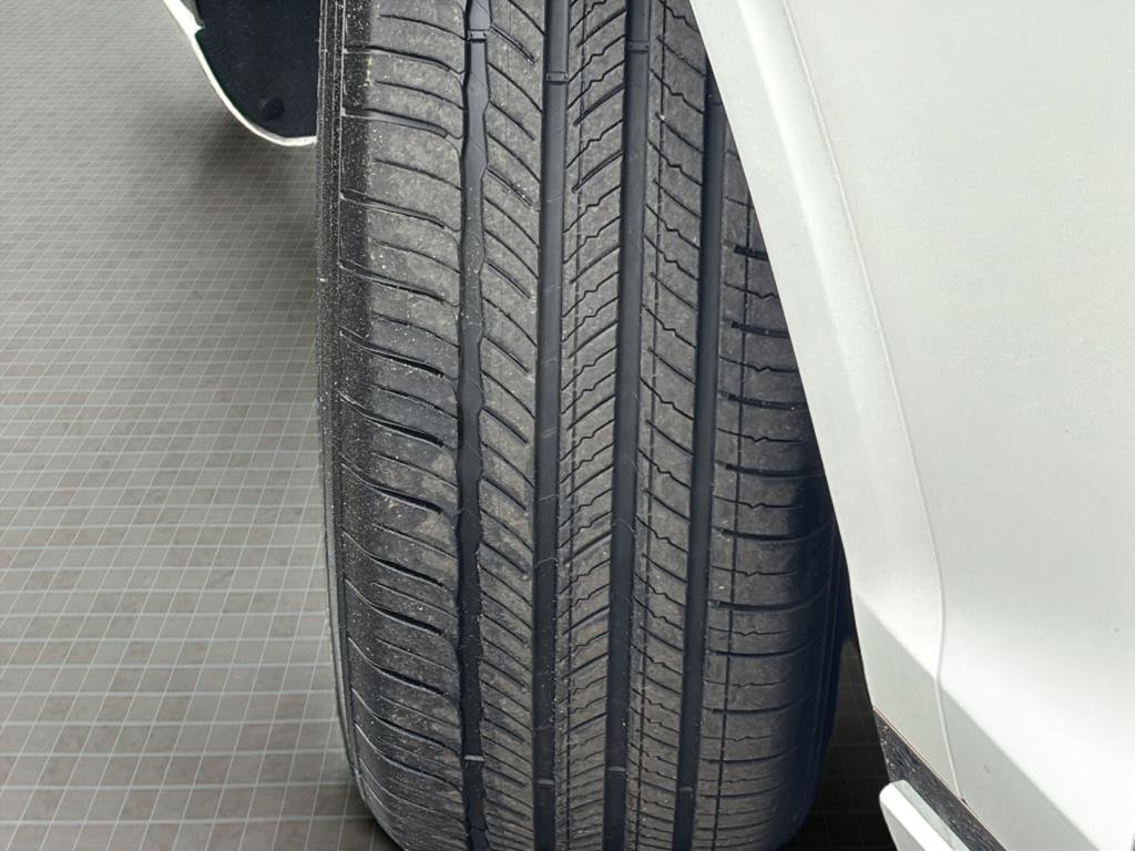 Certified 2026 Genesis GV70 2.5T AWD/4WD image 11