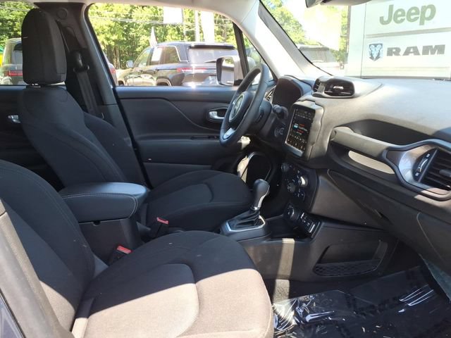Used 2023 Jeep Renegade Latitude AWD/4WD image 13