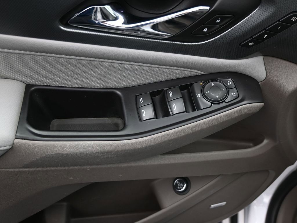 Used 2018 Chevrolet Traverse Premier w/ Driver Confidence II Package image 14