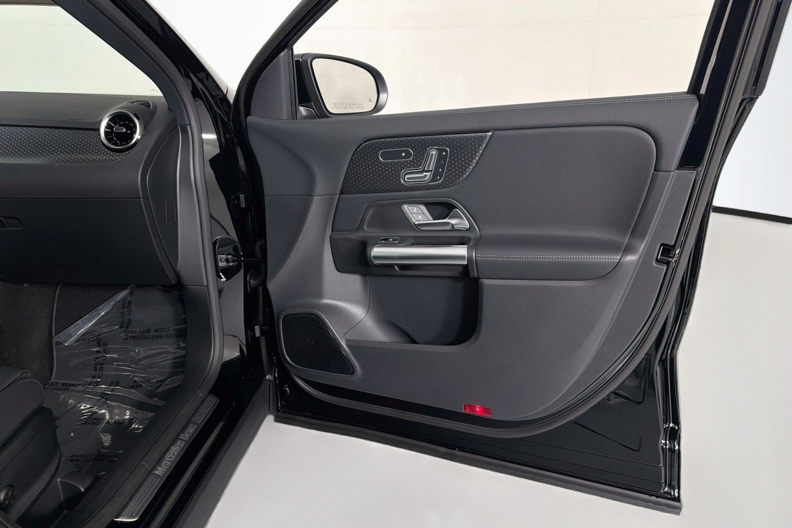 New 2026 Mercedes-Benz GLA 250 image 23