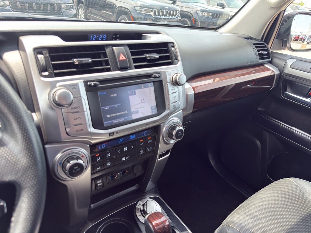 Used 2018 Toyota 4Runner Limited AWD/4WD image 20