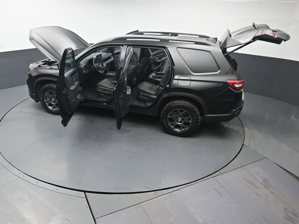 Certified 2023 Honda Pilot TrailSport image 49