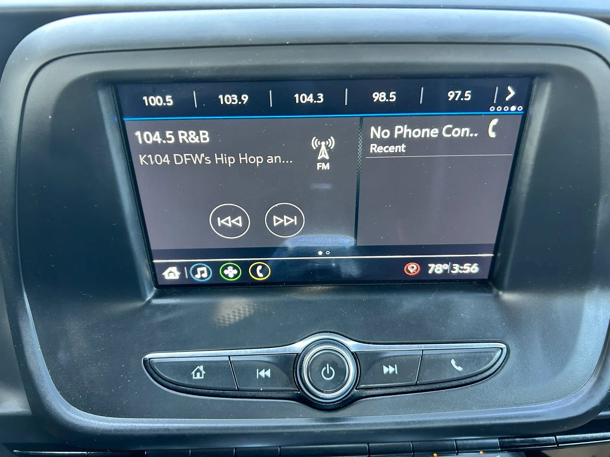 Used 2019 Chevrolet Camaro LT RWD image 21