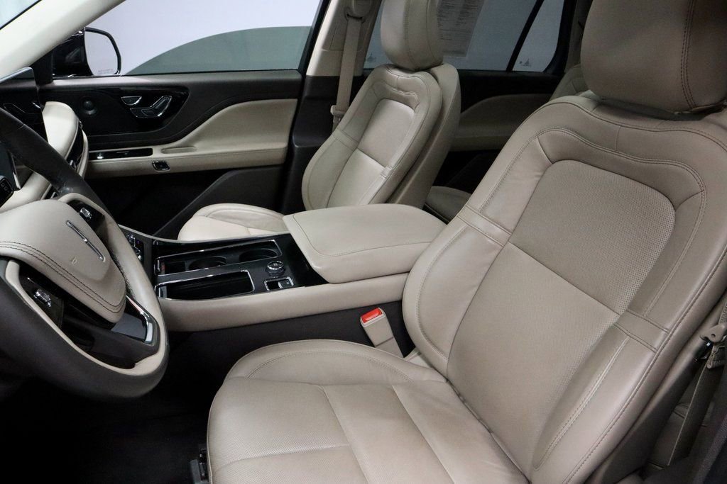 Used 2023 Lincoln Aviator Reserve w/ Class IV Trailer Tow Package image 28