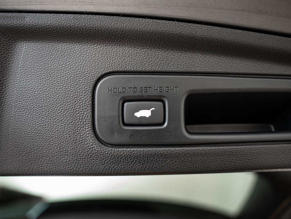 Certified 2023 Acura MDX SH-AWD w/ Advance Package image 22