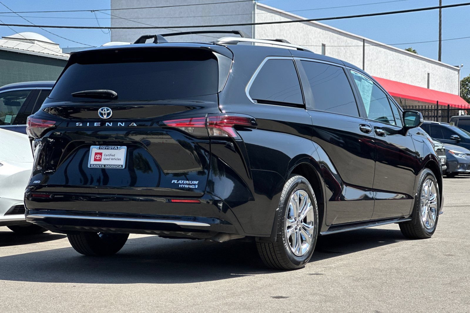 Certified 2024 Toyota Sienna Platinum AWD/4WD image 4
