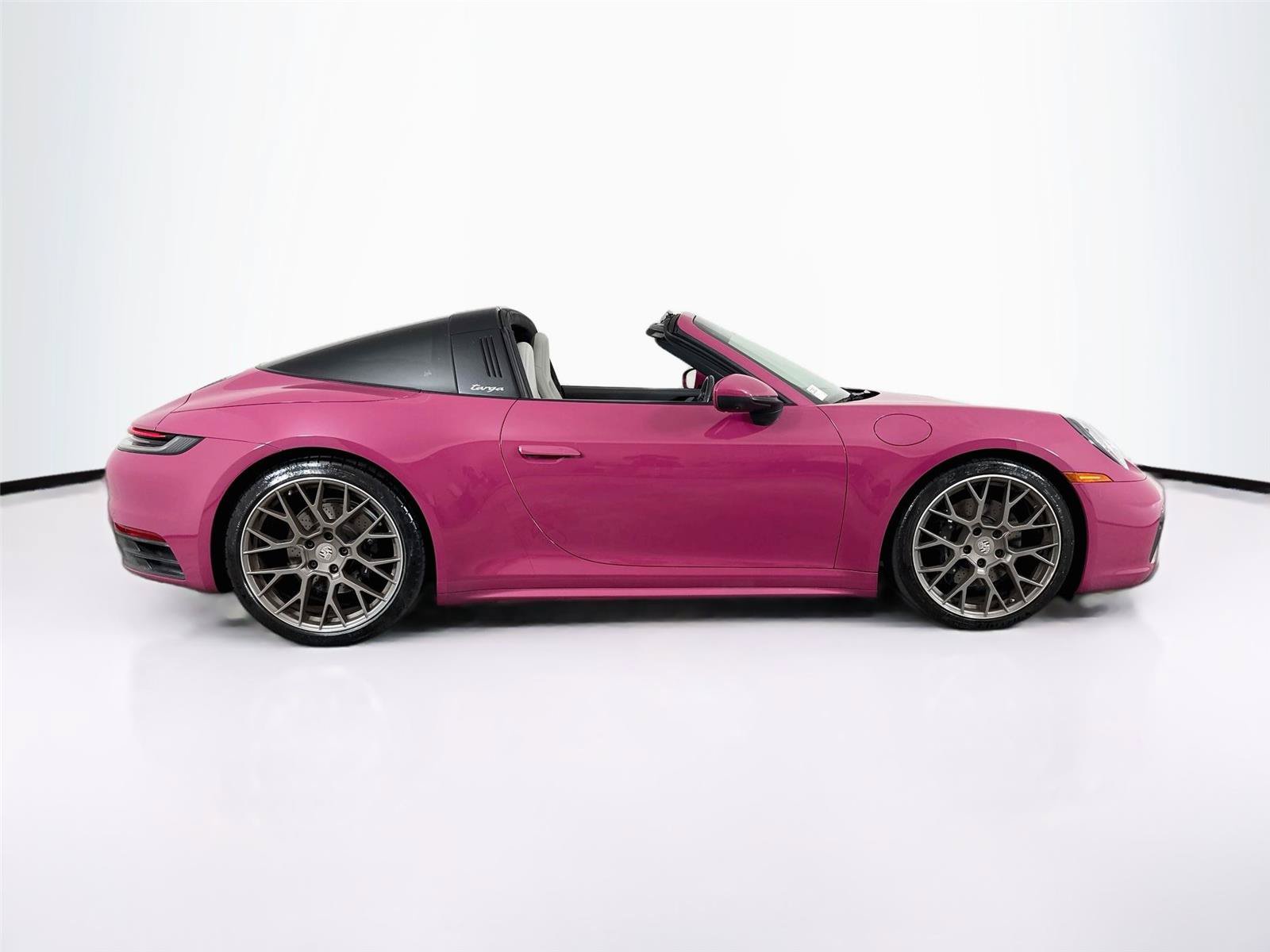 Used 2023 Porsche 911 Targa 4S w/ Premium Package AWD/4WD image 12