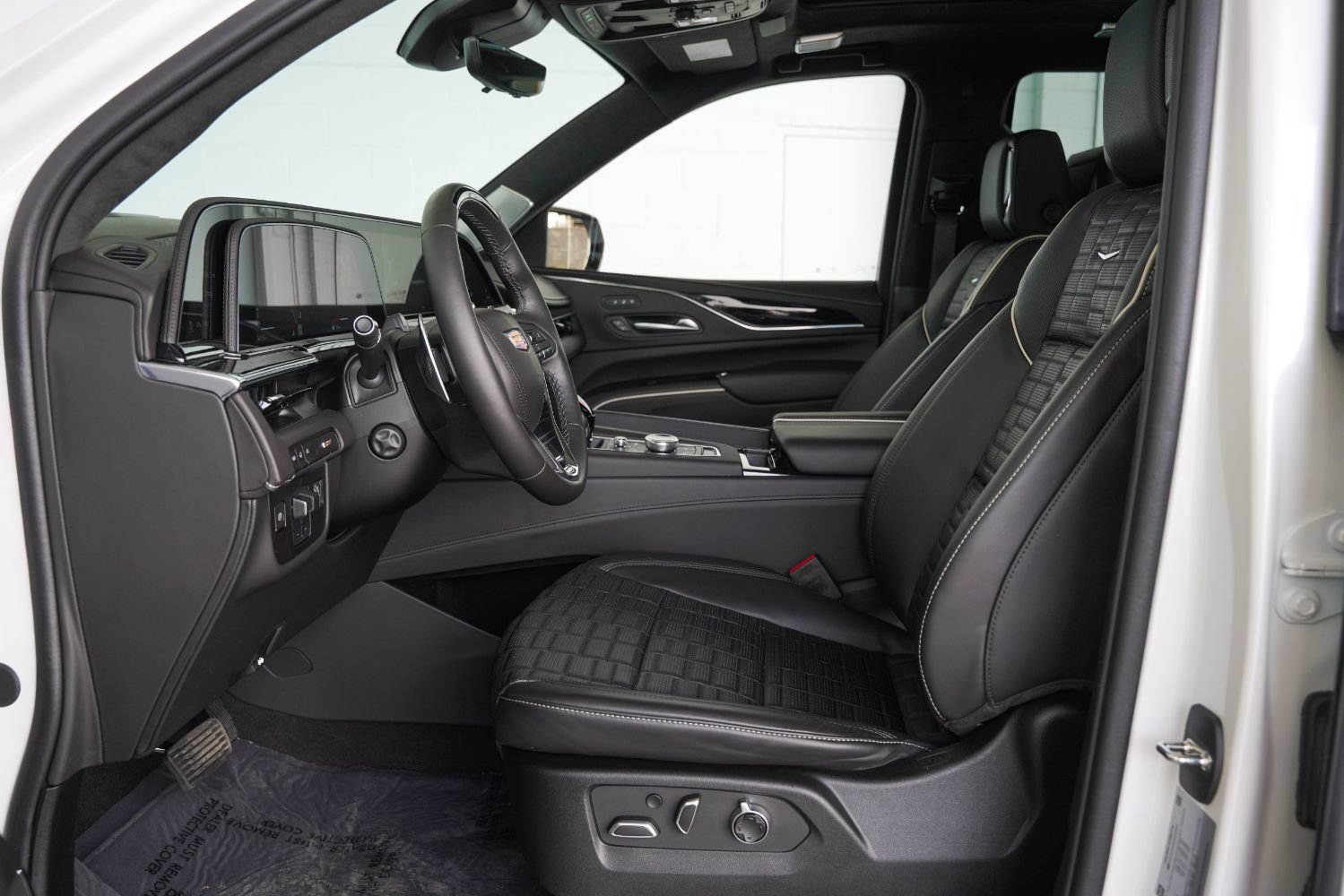 Used 2023 Cadillac Escalade V AWD/4WD image 47