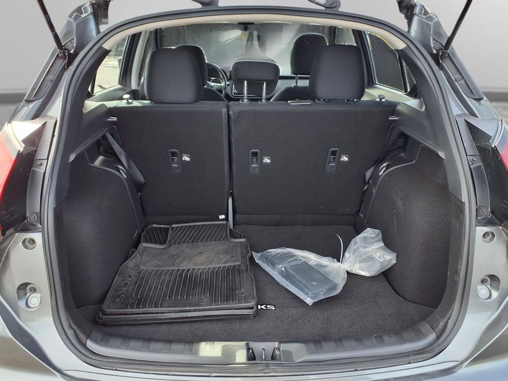 Certified 2025 Nissan Kicks Play S image 24