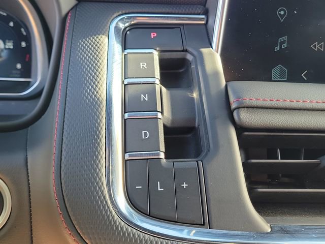 Certified 2022 Chevrolet Suburban RST w/ Luxury Package image 31