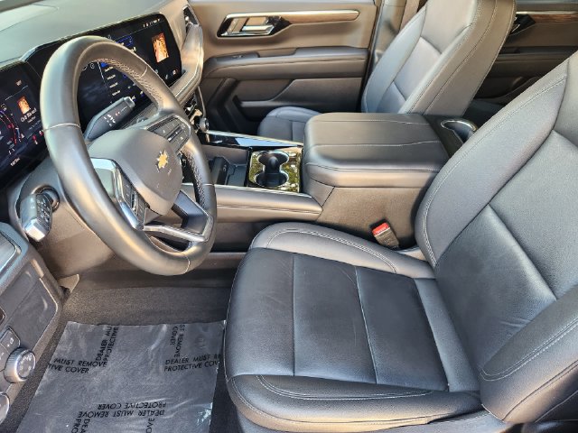 Used 2025 Chevrolet Tahoe LT AWD/4WD image 4