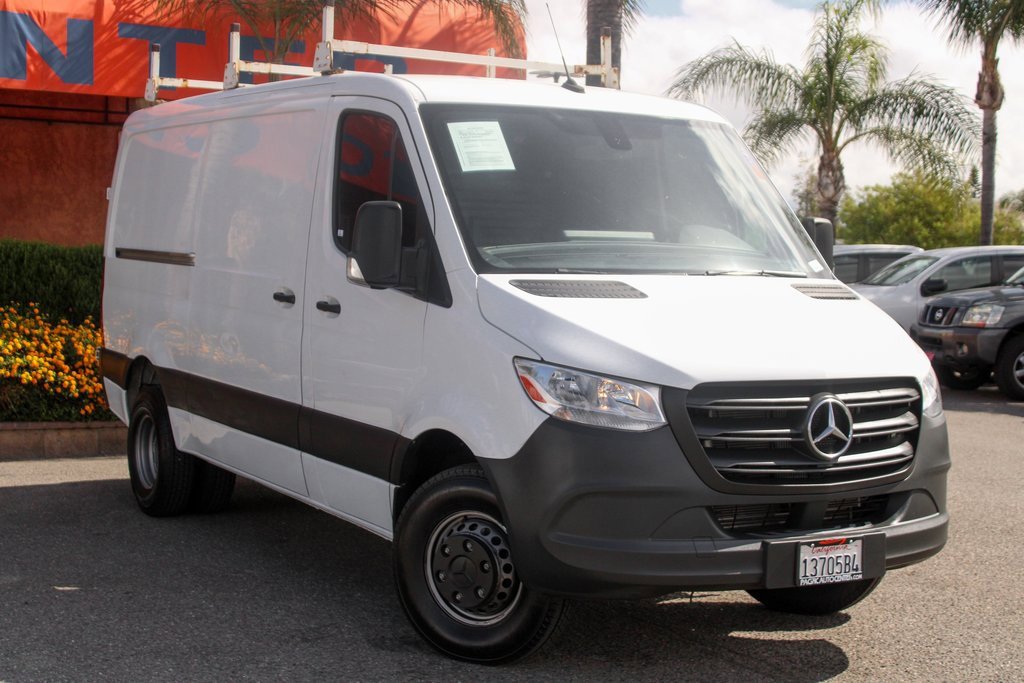 Used 2019 Mercedes-Benz Sprinter 144 Cargo image 2