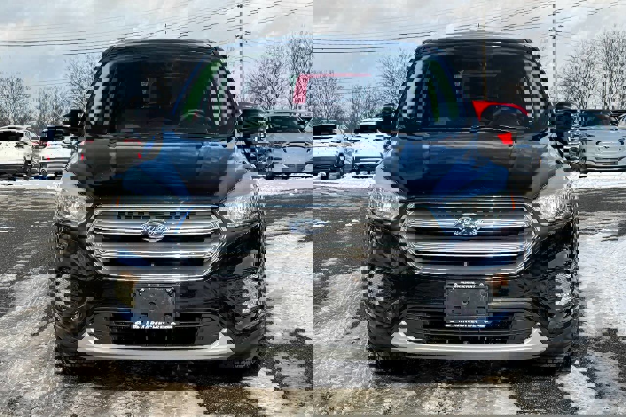 Used 2017 Ford Escape SE w/ SE Cold Weather Package image 8