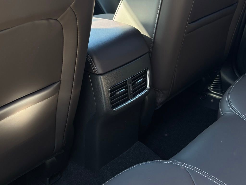 Used 2025 MAZDA CX-5 Signature image 31