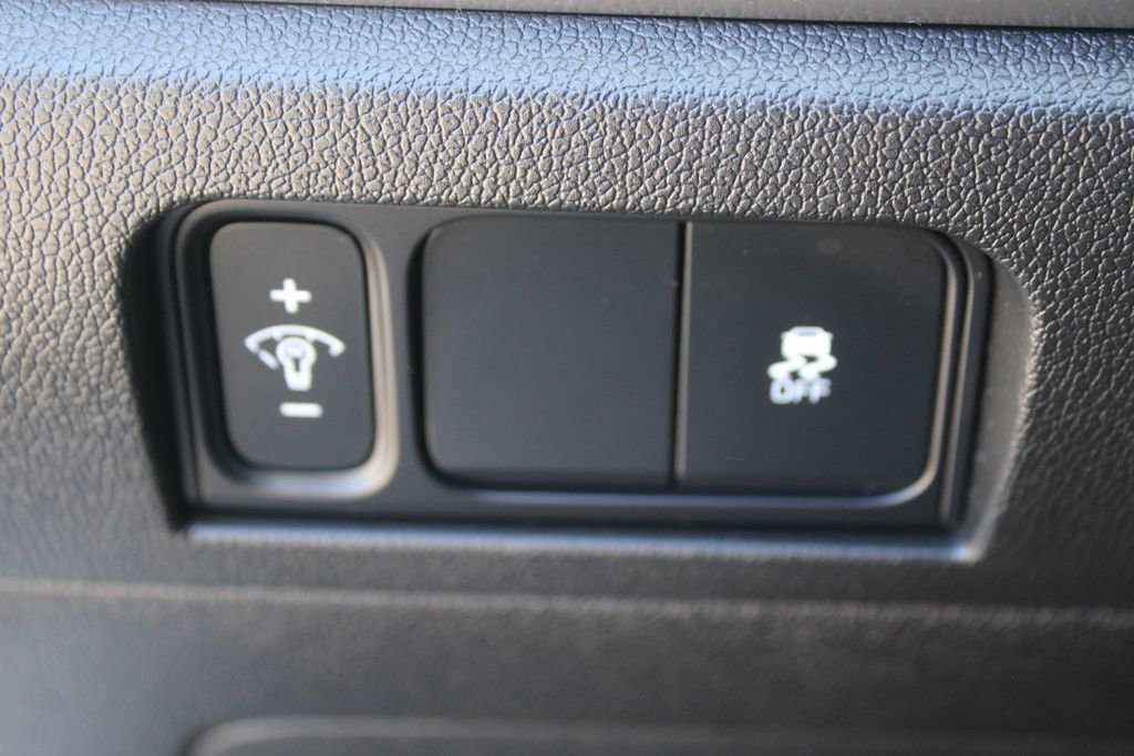 Certified 2024 Kia Sorento LX image 24