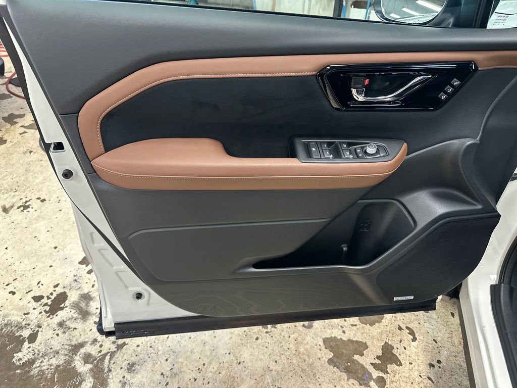Certified 2026 Subaru Forester Touring AWD/4WD image 16