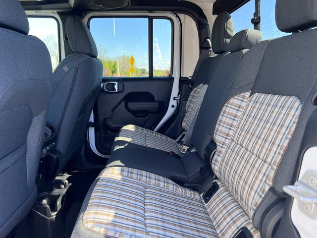 New 2026 Jeep Gladiator Mojave AWD/4WD image 5