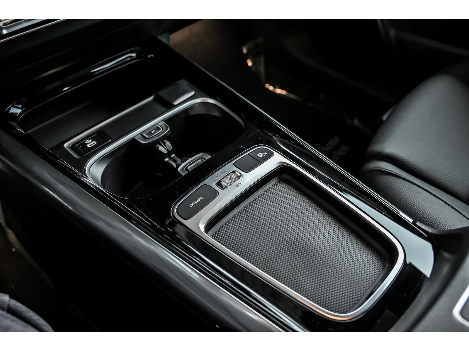 Certified 2026 Mercedes-Benz GLA 250 4MATIC image 15