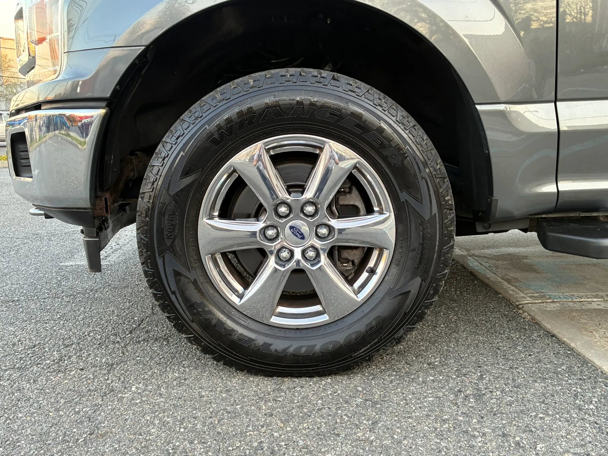Used 2018 Ford F150 XLT w/ XTR Package AWD/4WD image 23