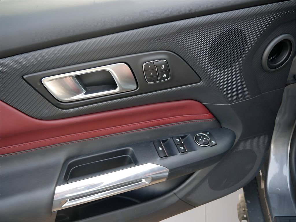 Used 2025 Ford Mustang GT Premium RWD image 15