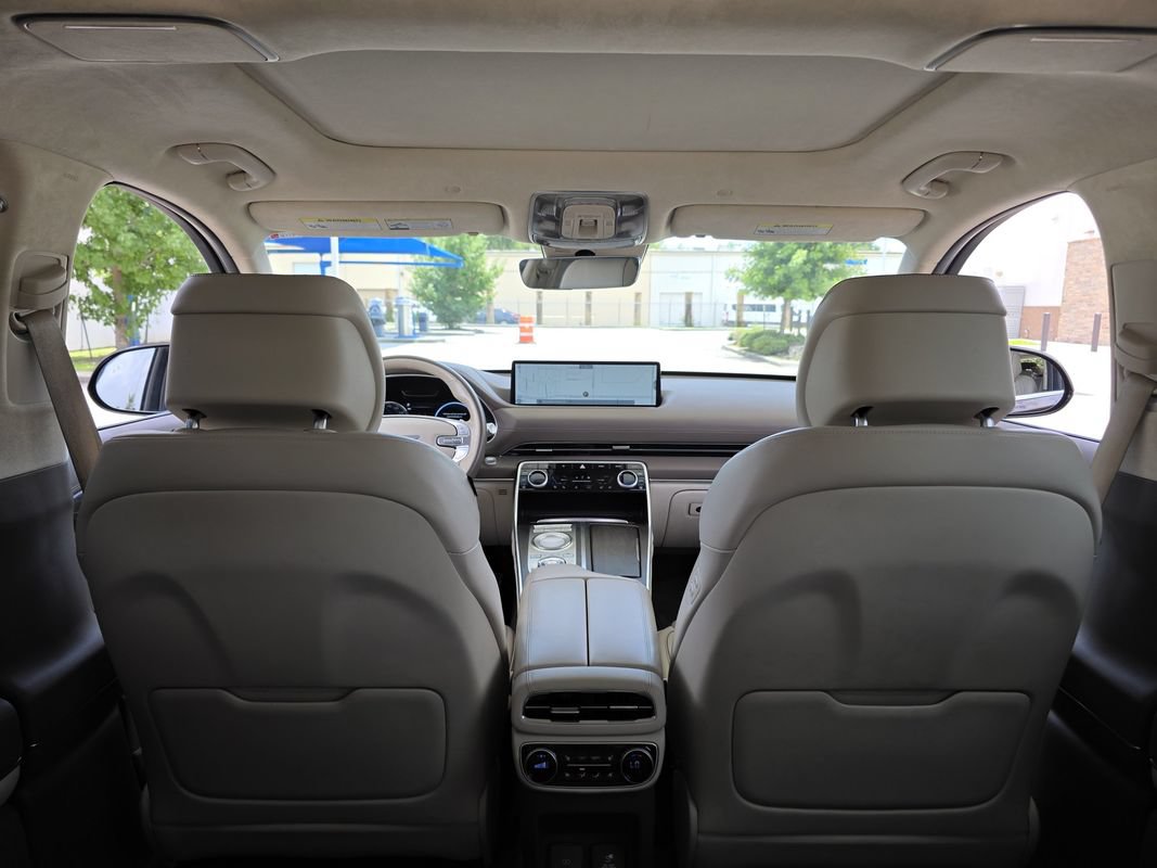 Used 2021 Genesis GV80 3.5T w/ Prestige Package 07 AWD/4WD image 34