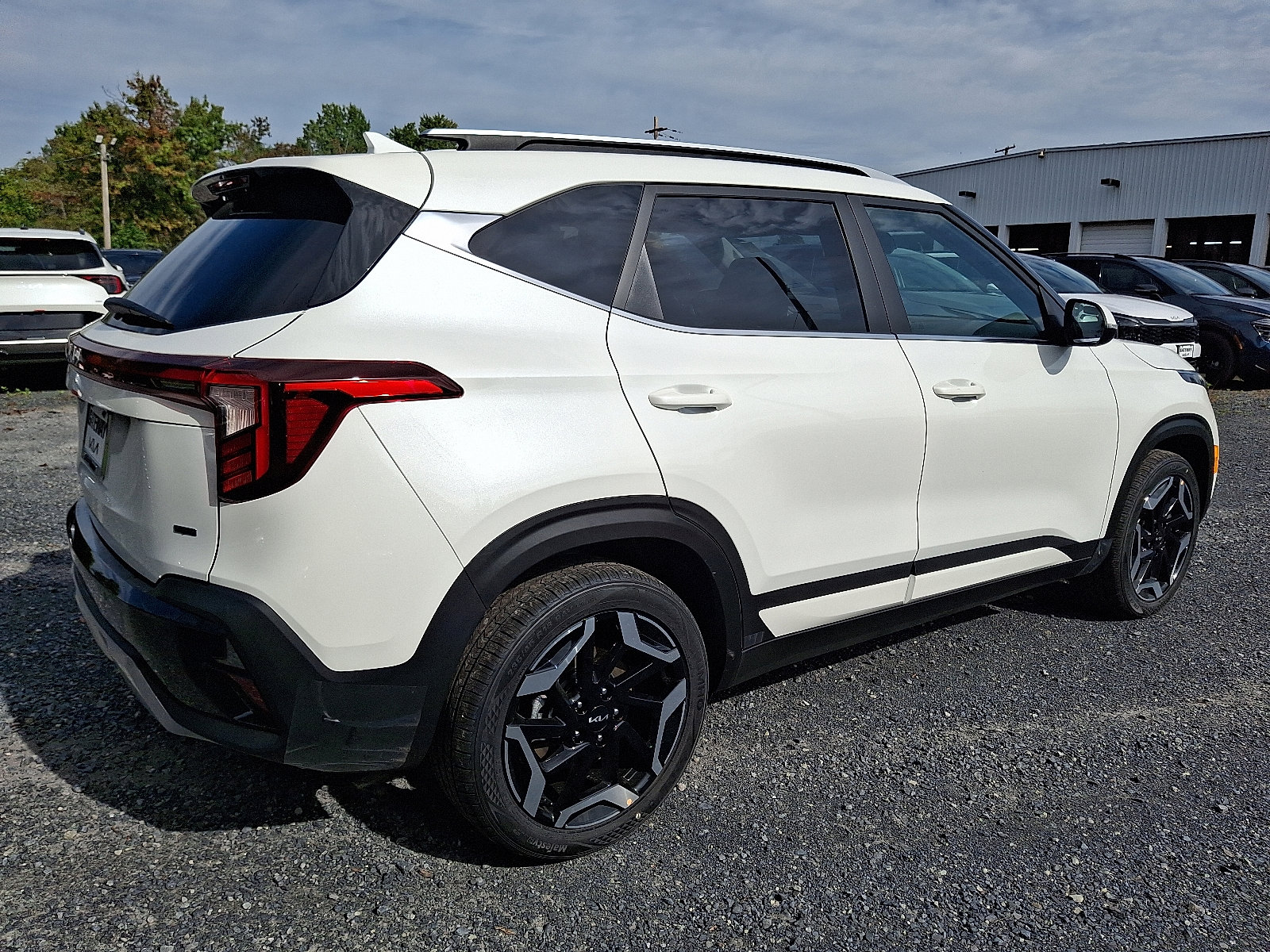 New 2026 Kia Seltos SX image 4