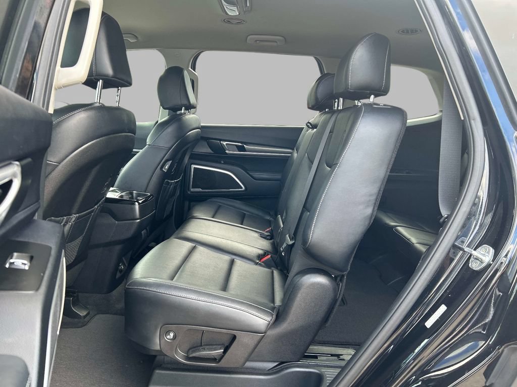 Used 2022 Kia Telluride LX AWD/4WD image 15