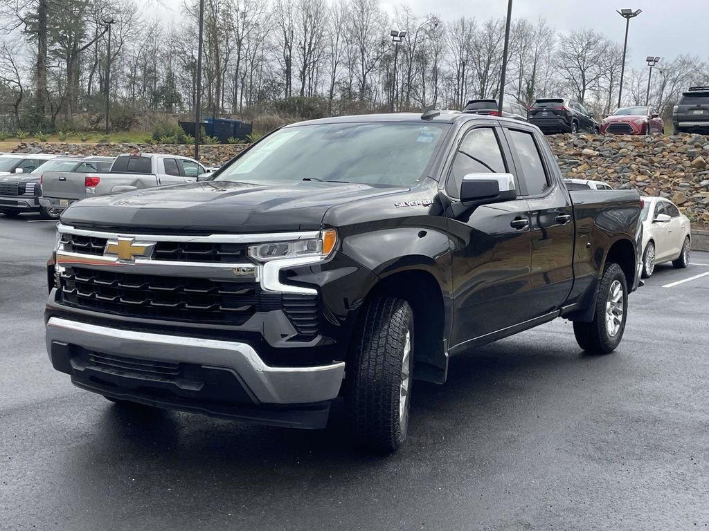 Used 2025 Chevrolet Silverado 1500 LT w/ Leather Package image 7