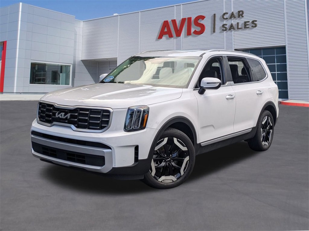 Used 2025 Kia Telluride S image 1