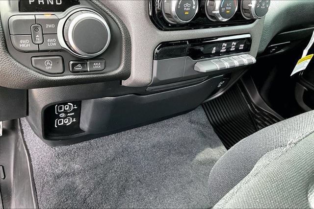Used 2026 RAM 1500 Warlock AWD/4WD image 17