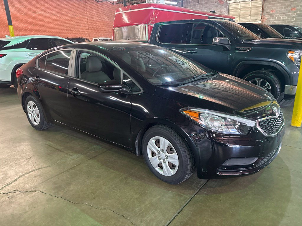 Used 2016 Kia Forte LX FWD image 1