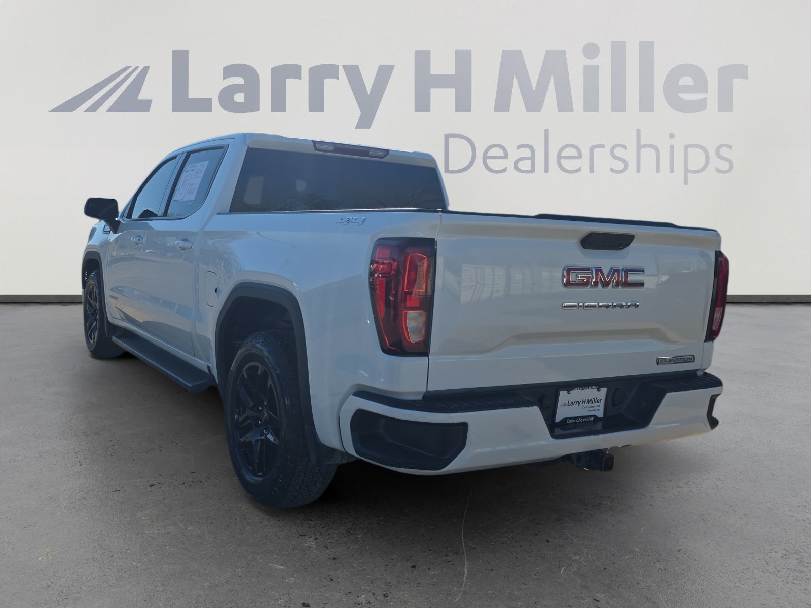 Used 2024 GMC Sierra 1500 Elevation image 3