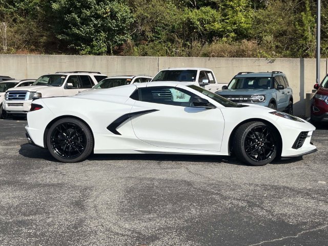 Used 2024 Chevrolet Corvette Stingray Convertible w/ 1LT RWD image 2