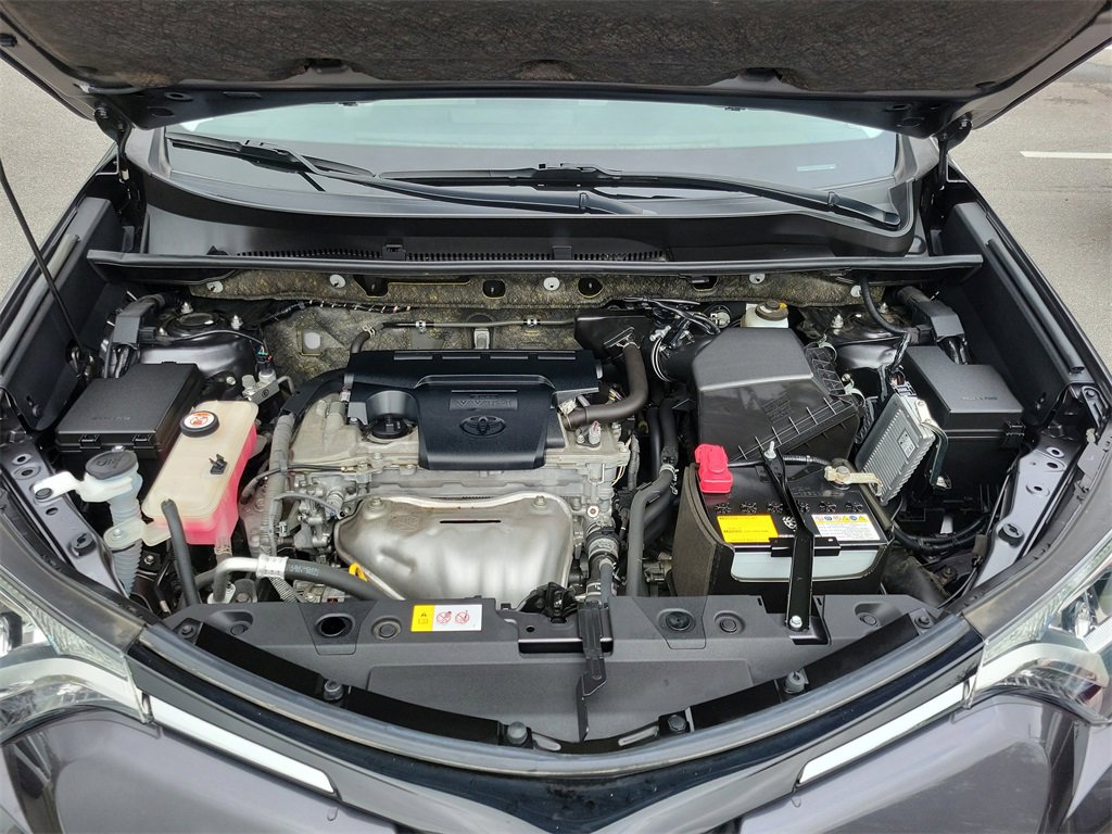 Used 2018 Toyota RAV4 XLE image 22