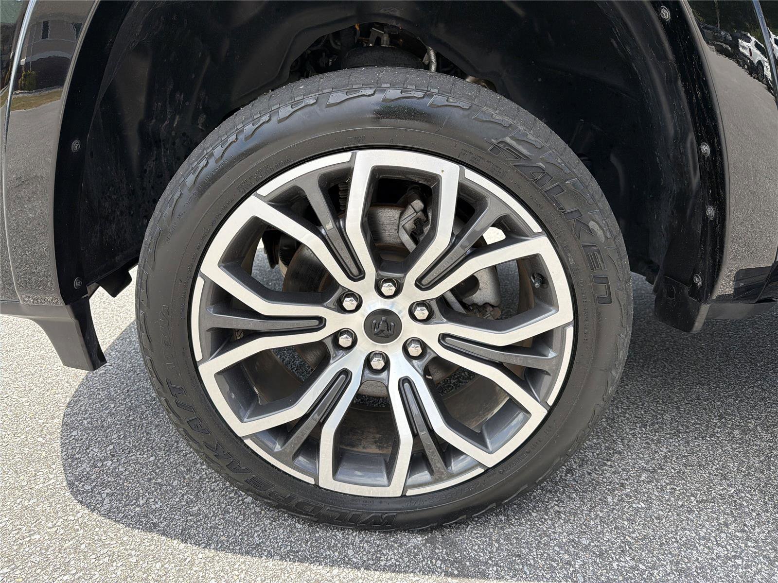 Used 2025 RAM 1500 Tungsten w/ Off Road Group AWD/4WD image 10