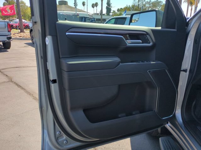 New 2026 GMC Sierra 1500 Elevation w/ LPO, Elevation Black Package AWD/4WD image 23