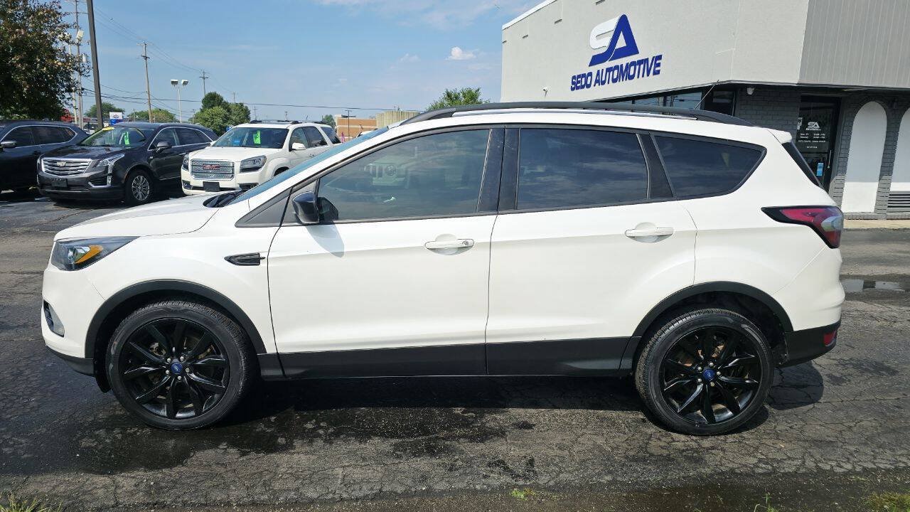 Used 2018 Ford Escape SE w/ SE SYNC Package AWD/4WD image 3